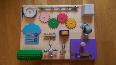 Очаруйте малыша развивающей игрушкой бизибордом Fun Board