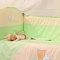 Маленькая Соня защита в детскую кроватку + простынь